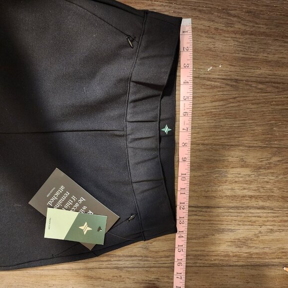 Tuckernuck Black Compression September Pant NWT Med - Picture 5 of 11